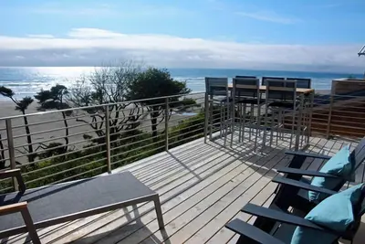 Image de *New* Seabrook's Land's End, enjoy unobstructed oceanfront views!
