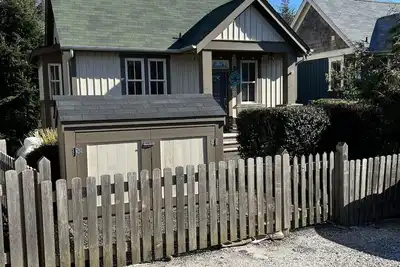 Image de Seabrook's Monkeydoodle, a 2-bedroom dog-friendly home!