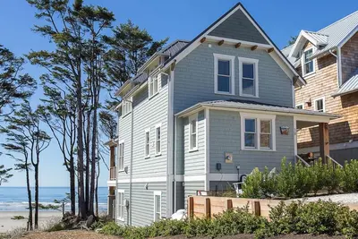 Image de Seabrook's Ocean Tails: Dog Friendly, Hot Tub!