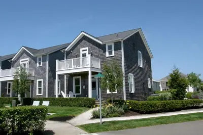 Image de *New* Seabrook's Serenity: Dog Friendly!