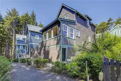 Image de Seabrook's Siren Song, a dog-friendly home!