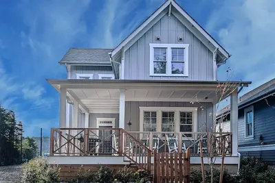 Image de Seabrook's Krusty Krab: Dog Friendly, Hot Tub!