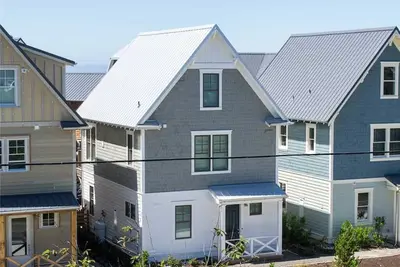 Image de *New* Seabrook's The Seaberry: Dog Friendly!