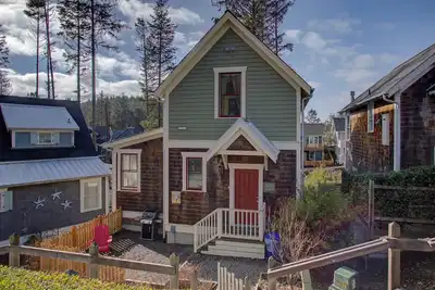 Image de *New* Seabrook's Thistlewood Cottage: Dog Friendly!