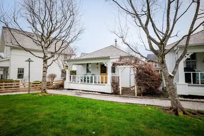 Image de *New* Seabrook's Zinnias Cottage: Dog Friendly!