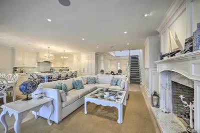 Image de Shelter Island Retreat w/ Outdoor Pool!