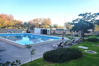 Image de 2 Bed/2 Bath Penth House w/ Private Roof Top at Lago Luna, Chante