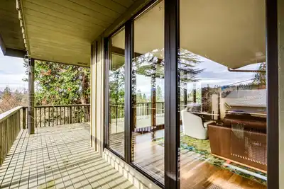 Image de Serenity & views next to Uo, Hayward Field, Hendricks Park, & Golf