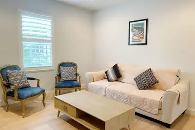 Image de Irvine townhouse close to park, community club