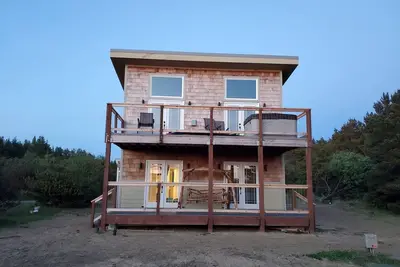 Image de Happy at the Beach with a Ocean View from the Hot Tub