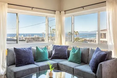 Image de Stunning 2br with Ocean Views, Manhattan Beach