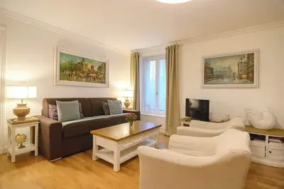 Image de Le Regal Elysees Paris + Parking Space