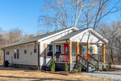 Image de Nice Cedar Craftsman in Country