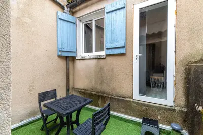 Image de Le Besson Bey Ii - Appartement T2 avec patio