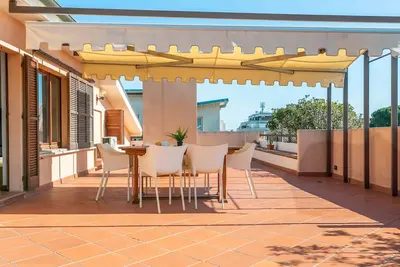 Image de Orange Residences - Penthouse A Few Steps From The Sea