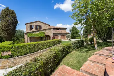Image de Monti 1824- Panoramic farmhouse with pool. Easy walk of 1 km to the local village