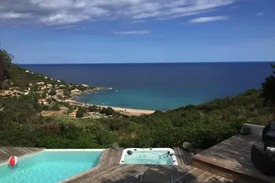 Image de Mini Villa 2\/4 personnes Luxe - Calme - Charme. Piscine Privee\/Jacuzzi Vue Mer.