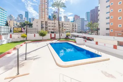 Image de Appartement de vacances \"Las Alturas\" avec vue sur la mer, piscine partagée et Wi-Fi.