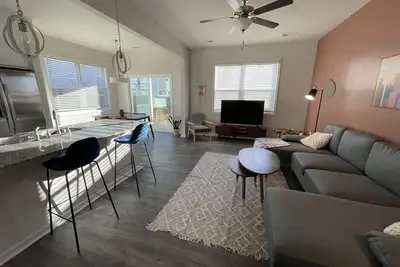 Image de Cozy Modern 3 Bed Townhome Near Lake Norman and Shopping