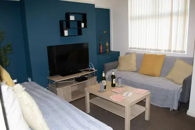 Image de Short walk to Fc Liverpool. Warm and cozy house ideal for city break or business