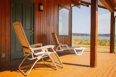 Image de Rare Secluded Beach w/ Lush Lawn and Ocean Views