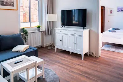 Image de Comfortable and stylish rooms for 3 people.