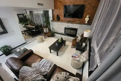 Image de 3bed, 2. 5 bath, 2car garage home 4 you to relax!