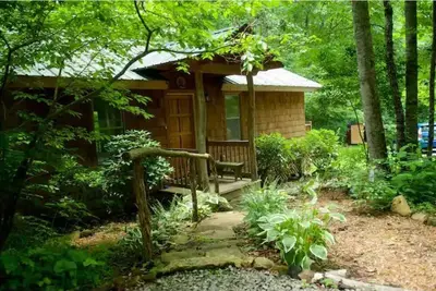 Image de Waterfall Cottage near Asheville, North Carolina