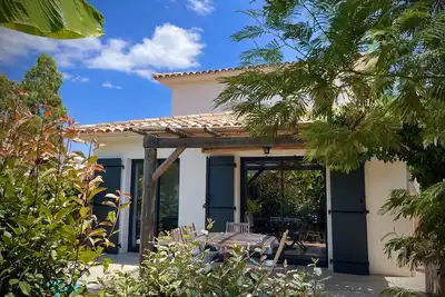 Image de Villa Forana🏡Accueil chaleureux 🧡 piscine chauffée 🌞plage à 5' 🏖️