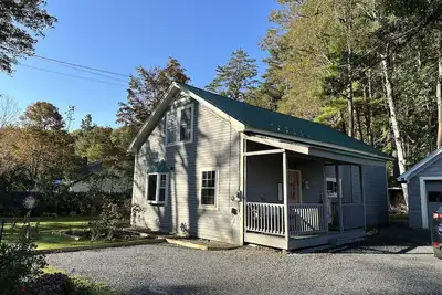 Image de Lovely Vermont Cabin on a quiet street