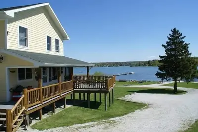 Image de 'Northside' Cottage w screened in porch