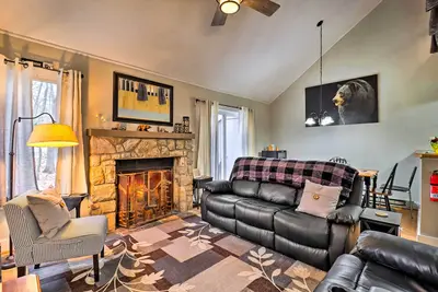 Image de Peaceful Poconos Escape w\/ Lake Access & Hiking!
