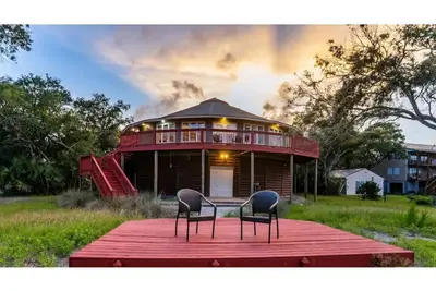 Image de Lowcountry Oasis - Round House on St Helena