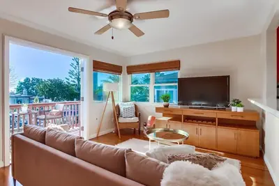 Ocean view! Walk to Sunset Cliffs - Surf - Beach!