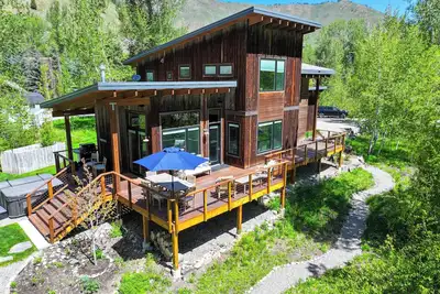 Image de Mountain Modern Luxury Retreat with Hot Tub