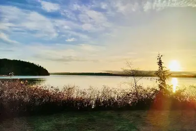 Image de Thorndyke Lodge Beachfront Escape w\/ Bbq and firepit