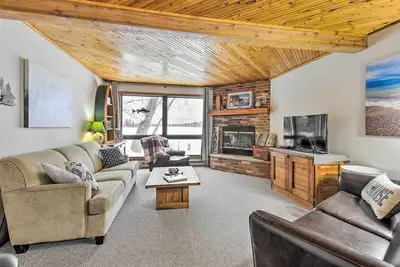 Image de Lakefront Mercer Home: Private Dock & Kayaks!