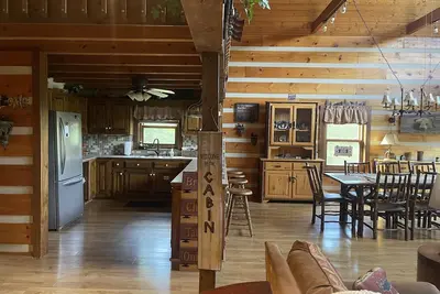 Image de Beautiful Large Cabin-Minutes to Pigeon Forge & Gatlinburg