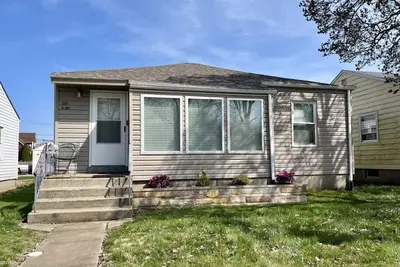 Image de Newly Updated Charming and Cozy Home near Historic Main Street in Frenchtown.