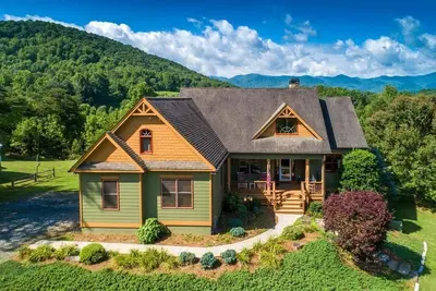 Image de Zen Mountain - Spacious, Luxury Mountain Home with Stunning Views!