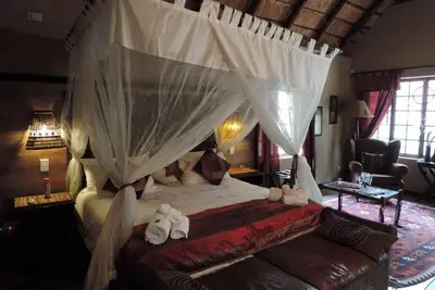 Image de Lovely 5-Bed Villa in Marloth Park next to Kruger