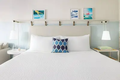 Image de Make Your Trip More Enjoyable! 3 Perfect Units for Large Group! On-site Pool
