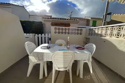 Image de Pavillon Climatisé Proche Plage avec Terrasse et Parking - 4 Pers