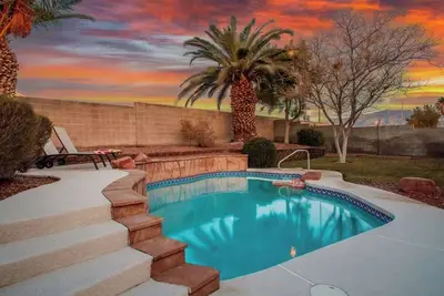 Image de 4br Pool, Spa & Retro Arcade Polished Vegas Stay