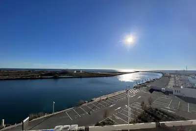 Image de T3 avec terrasse, parking, proche plage et commerces