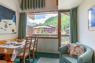 Image de Charmant studio avec mezzanine, balcon Sud/Ouest, Wifi, proche centre Val-d'Isère