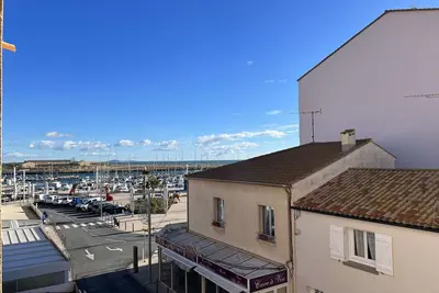 Image de T2 Centre-Ville avec Climatisation, Proche Plage, 4 Pers