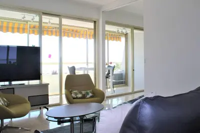 Image de Superbe 3 Pièces avec Terrasse, Clim et Vue Mer à Villeneuve-Loubet