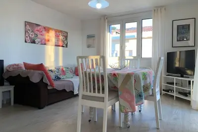 Image de Charmant T3 à 15 min des Thermes de Balaruc, terrasse, clim, wifi et parking gratuit - 4 pers.