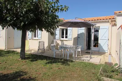 Image de Maison calme 5 pers, proche plage et centre, jardin clos, Wifi, parking, ménage inclus.